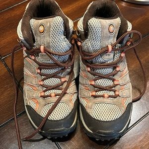 Women’s Merrell Hiking Boots